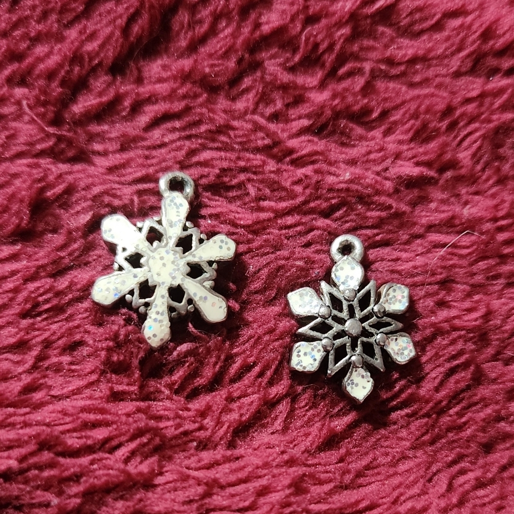 Vintage Silver Snowflake Charms